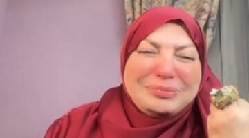 ميار الببلاوي تنهار من البكاء في بث مباشر بسبب “أحد المشايخ”