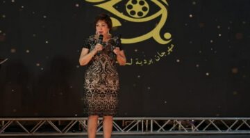 لبلبة تنعي الفنان صلاح السعدني في حفل ختام مهرجان بردية للسينما